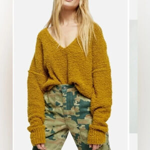 Free People Oversized Shag Sweater Golden Moss Finders Keepers  Size Small S